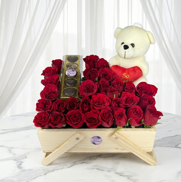 Wooden Rose Hamper with Artisanal Chocolates